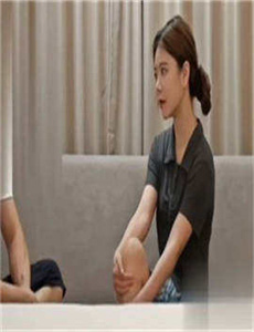 《青青国产线免观-按摩师与女客人激情》