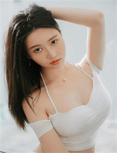《一边下奶一吃敷面膜视频讲解-丑女无敌第4季》